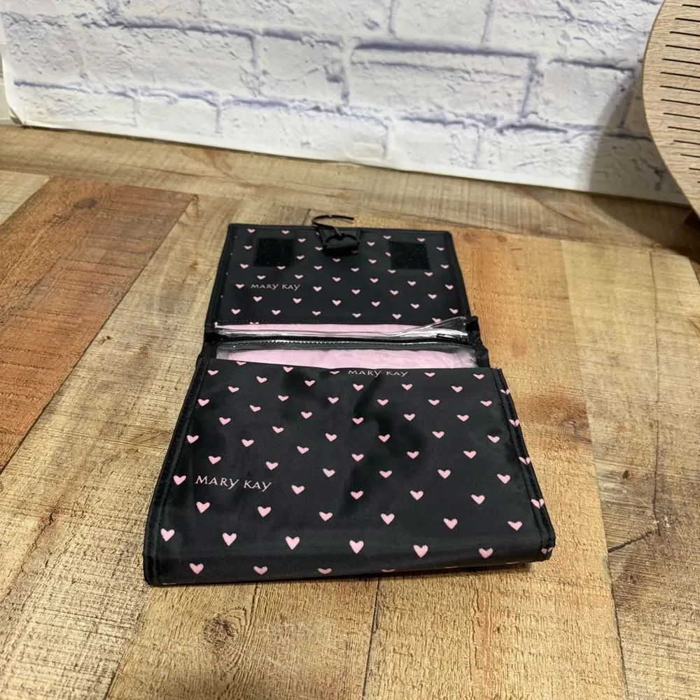 Discover What You Love Travel-Roll Up Bag Mary Kay